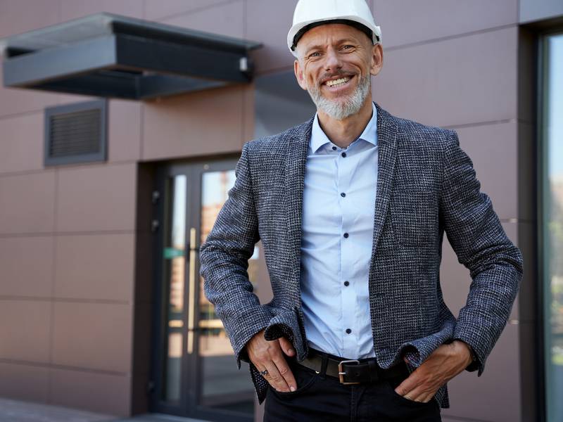 Why Involve a Commercial Contractor Before Signing the Lease?