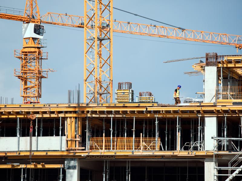Managing Costs and Schedules in Commercial Construction Near Canton, MI